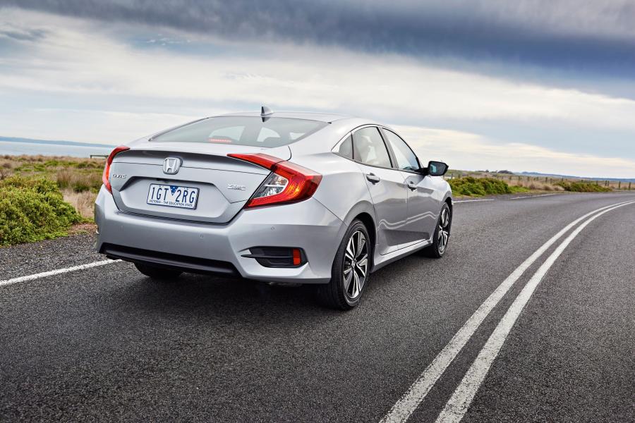  Honda Civic Sedan 2016 года  (AU) (фото 21 из 30)